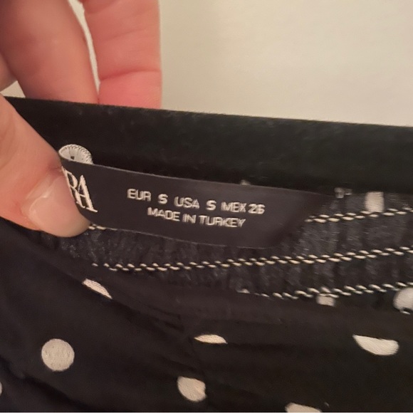 Zara fitted corset style top with polka dots. Size small - Picture 2 of 2